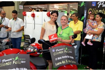 Entrega dos prêmios da Campanha Cliente Feliz, na Cocipa (Foto: Maikon Moraes).