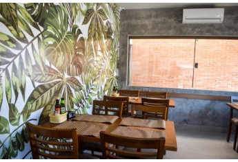 Mosconi Bar: novo espaço com petiscaria, porções, serviço de restaurante e bebidas nacionais e importadas (Foto: Acácio Rocha).