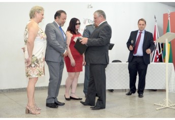 Solenidade do Poder Judiciário homenageia autoridades em Adamantina, na passagem do Dia do Patrono do Fórum local (Foto: Maikon Moraes/Siga Mais).