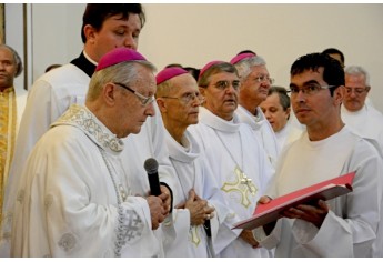 Missa celebra 80 anos do bispo emérito da Diocese de Marília, Dom Osvaldo Giuntini (Foto: Érica Montilha/Pascom Diocese).