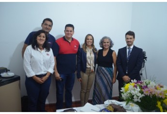 Bispo Eduardo Guilherme, que coordena o Universal nos Presídios, foi recebido no PAI Nosso Lar, em Adamantina (Foto: Siga Mais).