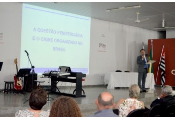 Solenidade do Poder Judiciário homenageia autoridades em Adamantina, na passagem do Dia do Patrono do Fórum local (Foto: Maikon Moraes/Siga Mais).