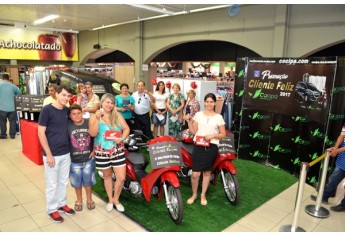 Entrega dos prêmios da Campanha Cliente Feliz, na Cocipa (Foto: Maikon Moraes).