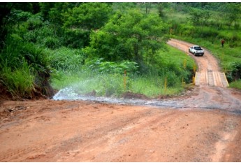 Empresa atuou rápido na recuperação dos estragos e reativou adutora no meio da tarde (Foto: Ricardo Torquato/Cedida).
