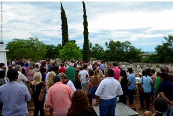 Sepultamento do Padre Manoel Cirino, em Marília (Foto: Érica Montilha | Diocese de Marília).