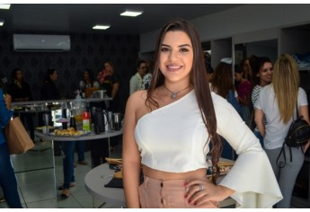 Loja Vestiliê é inaugurada em Adamantina (Foto: Maikon Moraes).