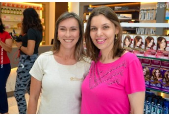Nesta segunda-feira (12) foi reinaugurada a Pharmacia Chamomilla. A nova fase marca seus 35 anos em Adamantina, agora em novo espaço, no mesmo endereço (Foto: Maikon Moraes).