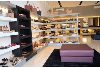 Loja A Baronesa Calçados, de Lucélia, apresenta novo conceito e surpreende consumidores (Foto: Siga Mais).