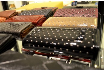 Loja A Baronesa Calçados, de Lucélia, apresenta novo conceito e surpreende consumidores (Foto: Siga Mais).