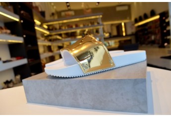 Loja A Baronesa Calçados, de Lucélia, apresenta novo conceito e surpreende consumidores (Foto: Siga Mais).