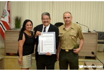 Em cerimônia marcada pela emoção, Passarinho recebe título de Cidadão Adamantinense