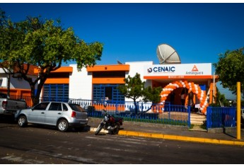 CENAIC e o Polo Anhanguera de Adamantina agora em novo espaço, na Alameda Fernão Dias, 751, esquina com a Rua Joaquim Nabuco (Foto: Maikon Moraes).