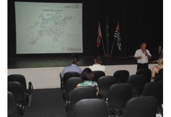Baixa presença do público na mais recente audiência pública sobre mobilidade urbana (Foto: Assessoria de Imprensa da Prefeitura de Adamantina)