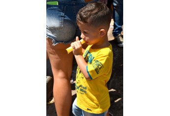 Festa para crianças é realizada há 30 anos, por iniciativa e liderança da administradora Vera Lúcia de Assunção (Foto: Maikon Moraes/Siga Mais).