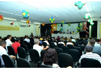 Convenções confirmam Cícero Mortari (PTB) e Beth Meireles (PV) para prefeito e vice (Foto: Alexandre Mota).