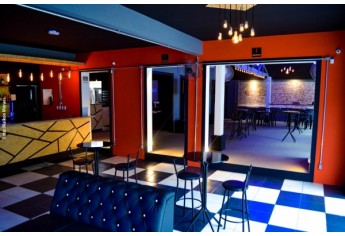 GêmeosBar inaugura nesta quinta-feira em Adamantina. Lugar vai funcionar de quarta a domingo, sempre a partir das 18h (Foto: Maikon Moraes).