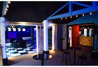 GêmeosBar inaugura nesta quinta-feira em Adamantina. Lugar vai funcionar de quarta a domingo, sempre a partir das 18h (Foto: Maikon Moraes).