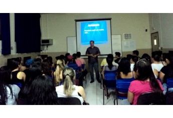 Semana Interna de Prevenção de Acidentes de Trabalho da Etec Amim Jundi, de Osvaldo Cruz (Foto: Cedida).