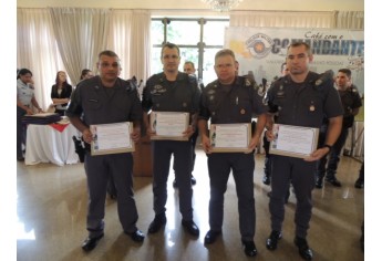 Sargentos Cardoso, Ricardo, Nédson e Éder, durante a solenidade, na sede do Comando Geral da Polícia Militar rem São Paulo  (Foto: Cedida/Policia Militar).