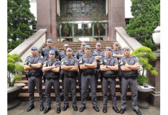 Policiais Militares da Força Tática na frente do quartel do Comando Geral da Polícia Militar em São Paulo (Foto: Cedida/Policia Militar).