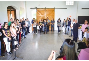 Lançamento de Domando o Dragão, no Centro Cultural Leny de Oliveira Zurita, em Araras (Foto: Eduardo Machado).