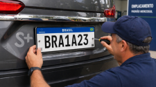 Câmara e Senado aprovam proposta de recolocação de município e estado nas placas dos carros