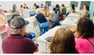 Encontro de cuidadores de idosos com demência promove acolhimento e troca de experiências