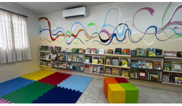 Emef Navarro de Andrade reinaugura sala de leitura