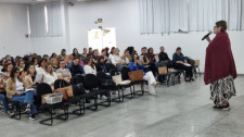 Educação Municipal de Adamantina promove formações complementares a profissionais escolares