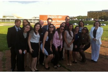 Grupo de estudantes de direito e professores da UniFAI, no Congresso Nacional, em Brasília (Foto: Arquivo Pessoal).
