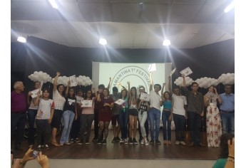 Festival e Concurso Literário teve encerramento com entrega de premiações no Anfiteatro da Biblioteca Municipal (Foto: Cedida).