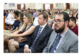 Autoridades do Poder Judiciário e do Ministério Público, na celebração (Foto: ALSF)