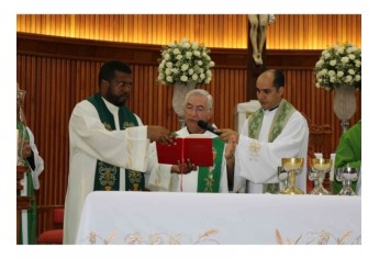Frei Francisco, na celebração religiosa realizada em Adamantina (Foto: ALSF)