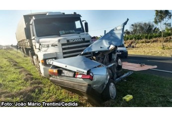 Acidente fez quatro mortes na SP-294, trecho entre Herculândia e Quintana (Foto: Reprodução: João Mário Trentini/Site Bastos Já).