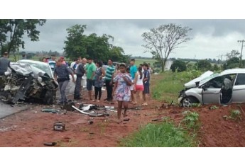 Acidente na SP-294, em Santa Mercedes, deixou três mulheres mortas, na tarde deste domingo (Foto: Cedida/ Reprodução/Portal Regional/Jornal Regional Dracena).