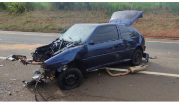 VW Gol era conduzido pela mulher, que morreu apos o acidente (Cedida/PM Rodoviaria).