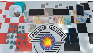 Polícia Militar prende mãe e filho acusados de tráfico de drogas em Osvaldo Cruz