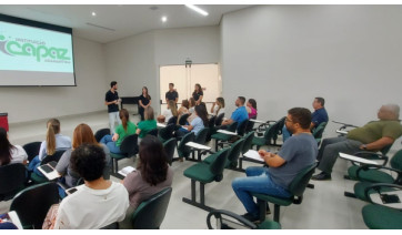 Capaz reúne empresas parceiras e passa orientações sobre regras de contratos de aprendizagem
