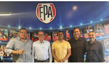 Federação Paulista de Atletismo e Adamantina debatem projeto pioneiro de pista indoor sintética