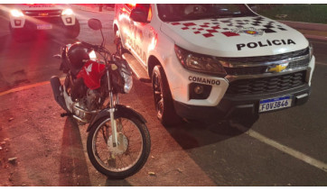 Homem é preso pela Polícia Militar após furtar moto em Flórida Paulista