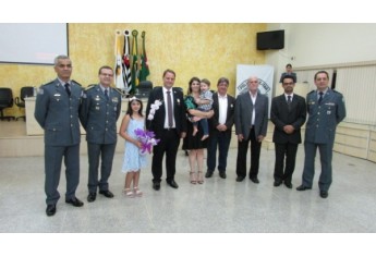 Solenidade de Valorização Policial Militar reconhece atuação dos policiais em serviço e autoridades (Foto: Cedida/PM).
