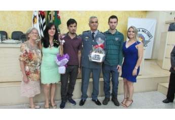 Solenidade de Valorização Policial Militar reconhece atuação dos policiais em serviço e autoridades (Foto: Cedida/PM).