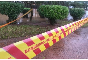 Chuvas ampliam e agravam problemas no Parque dos Pioneiros
