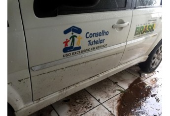 Sede do Conselho Tutelar volta a ser invadida com enchente