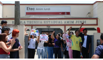 Estudantes protestam contra declarações de professora de Etec de Osvaldo Cruz; MPSP é acionado