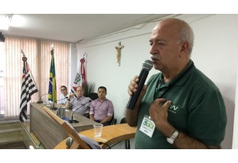 Coordenador nacional de expansão do CVV, João Régis da Silva, participa de atividades em Adamantina (Foto: Siga Mais).