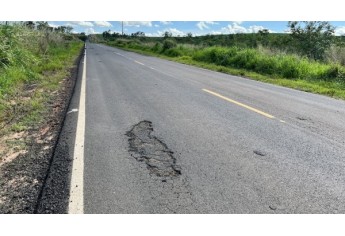 Vicinal do Salto Botelho: novo recape de R$ 21,7 milhões tem dezenas de pontos críticos e crateras