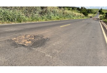 Vicinal do Salto Botelho: novo recape de R$ 21,7 milhões tem dezenas de pontos críticos e crateras