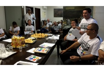 Lançada a campanha Imposto de Renda do Bem, que visa arrecadar doações dedutíveis no IR, para investimentos em programas com crianças, adolescentes e idosos (Foto: Siga Mais).