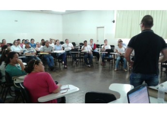 Durante o curso foi abordado o papel dos profissionais no combate à dengue (Foto: Assessoria de Imprensa)